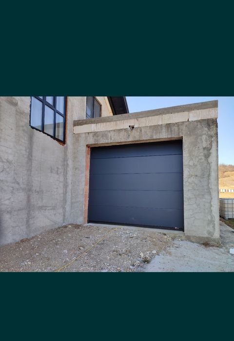 Usa de Garaj - Funcționalitate și design pentru garajul tău