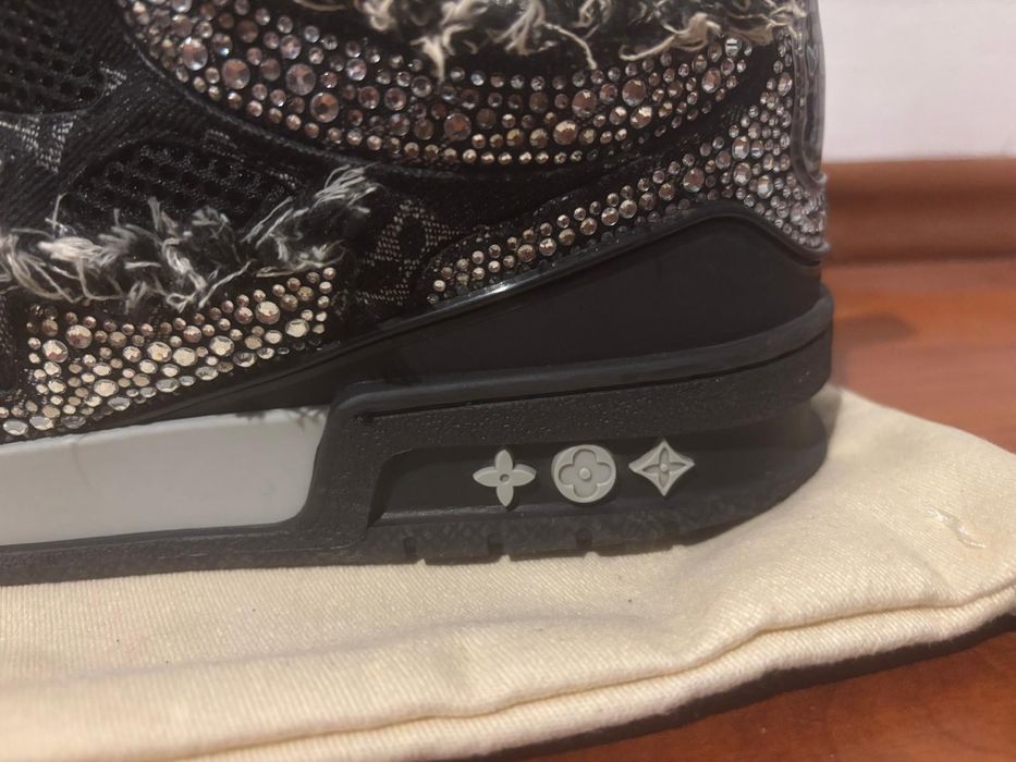 Adidași Louis Vuitton