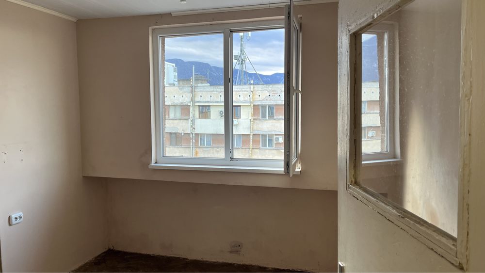 Продава се Едностаен апартамент в Враца, Квартал 103 - 45 кв.м за 782 €/кв.м - Снимка #1