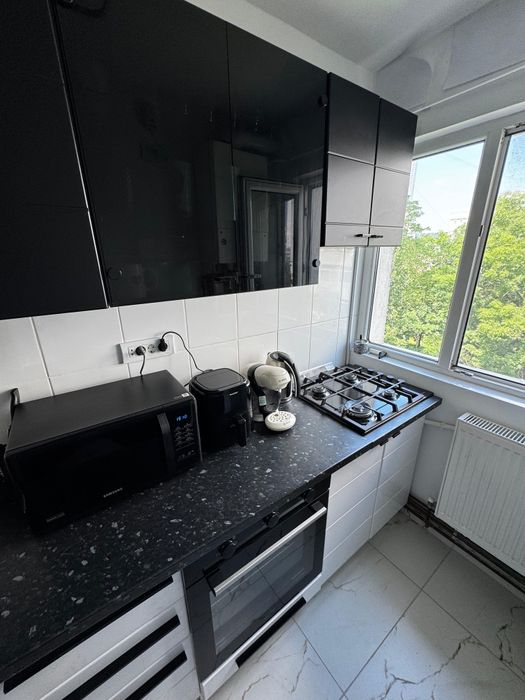 Apartament 2 camere - balcon ,Terasa  pod ,Zona Alexandru- POSTA - C.E.C. Total R.K. Intabulare OCPI .Bloc cu izolație termică.Fara Bulina.