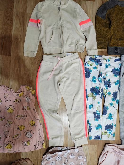 Lot fete haine joaca 110 116 cm