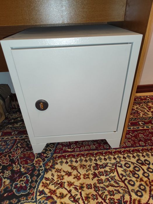 Сейф металличиский 99 $ срочно сотилади