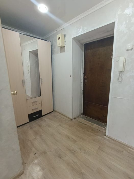 Продам 1 ком уневермаг