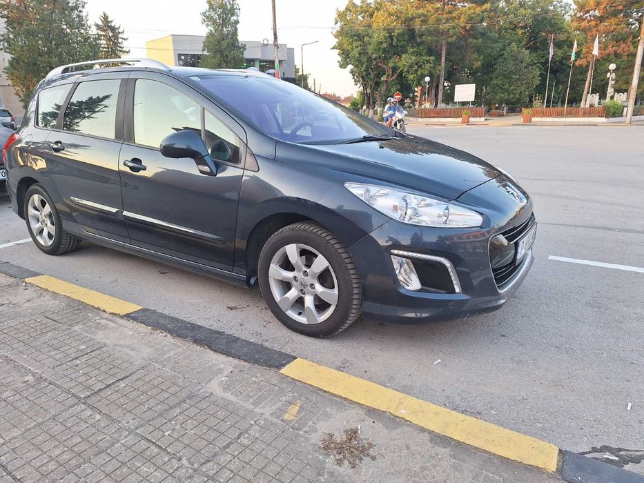 Продавам Peugeot 308 SW, 2012г.