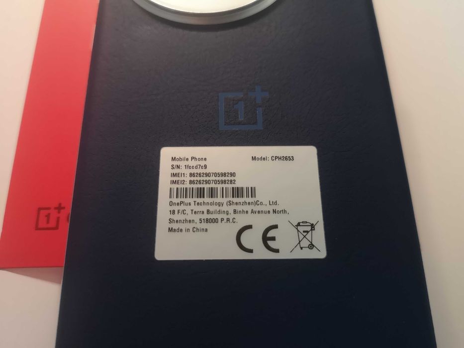 [NOU/GARANTIE] Smartphone OnePlus 13 512GB 16GB RAM 5G Dual SIM Midnight Ocean