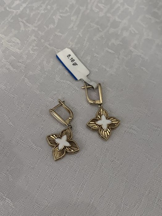 Серьги,5,16грамм,новый,200мың,САУДАСЫ ЖОҚ
