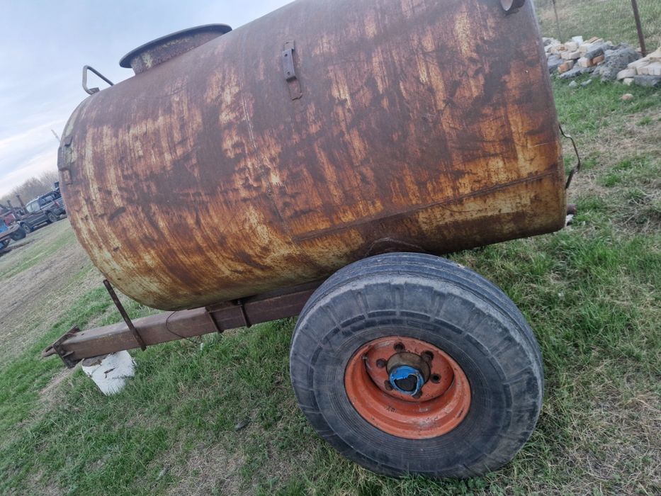 Бочка 3 куб в хорошем состоянии