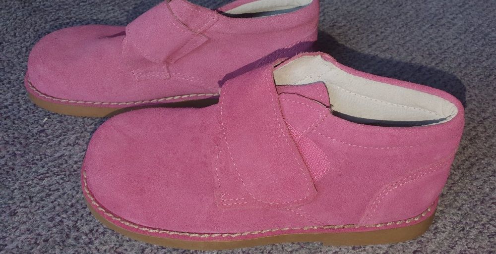 Ghetute copii, marimea 33, noi, nepurtate, piele intoarsa roz lila
