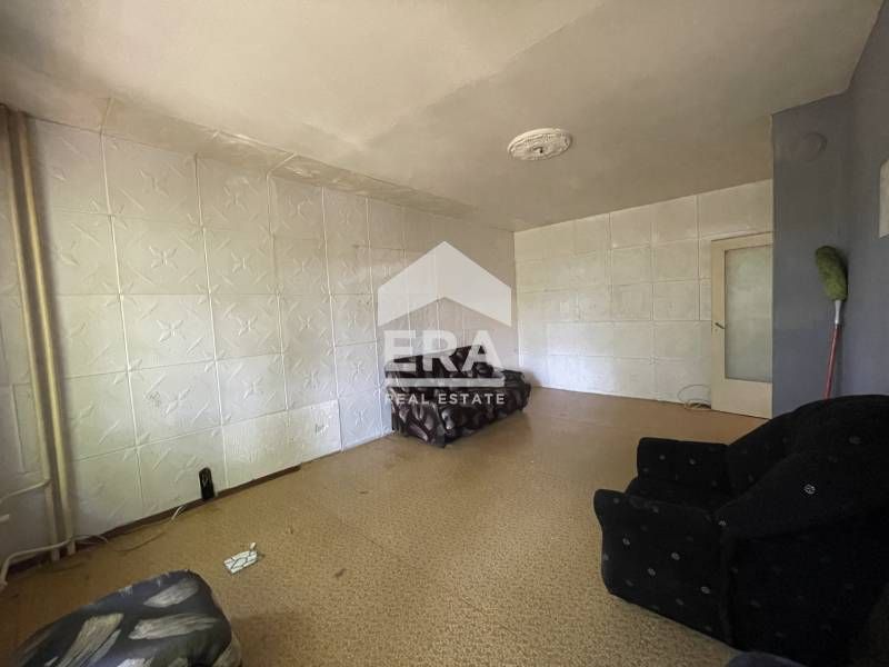 Дава се под наем Двустаен апартамент в Русе, Родина 2 - 65 кв.м за 137.7 € - Снимка #1