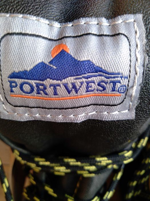 Продам новые кожаные ботинки PORTWEST