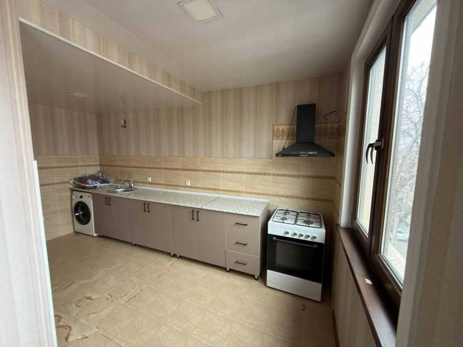 Квартира продаётся Чиланзар Актепа 2/4/4 балкон 2*6 кирпич