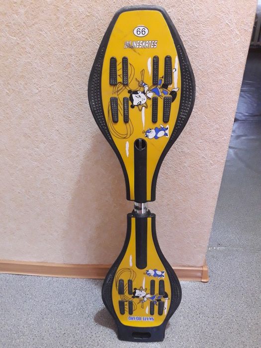 Скейт двухколёсный.