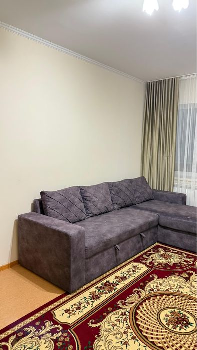 Продам диван в хорошем состояние