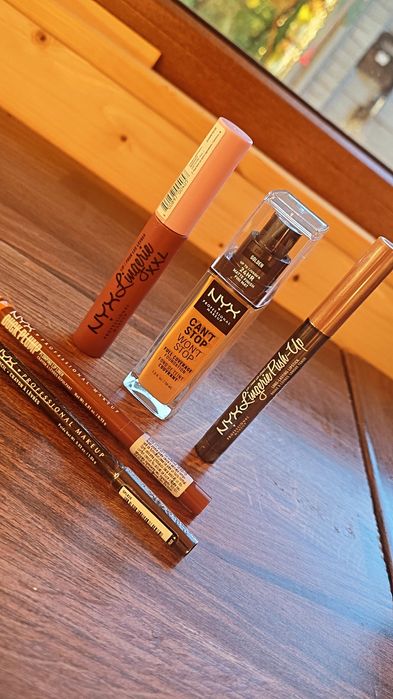 Lot produse make-up NYX