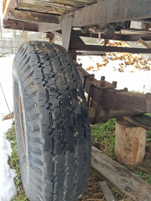 Vând vagon stupi fără acte