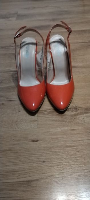 Pantofi piele lacuita