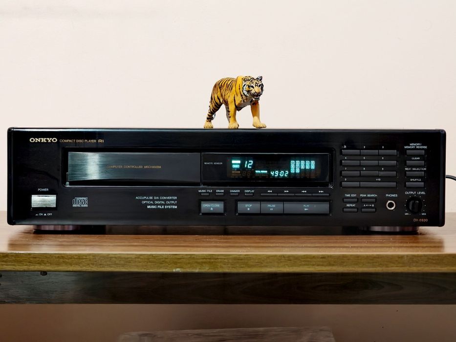 Onkyo DX-6930. Cap serie. Cd player top. Preț fix !