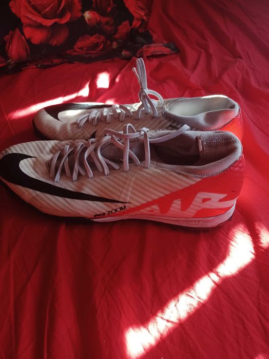 Стоножки за футбол Nike Mercurial Vapor