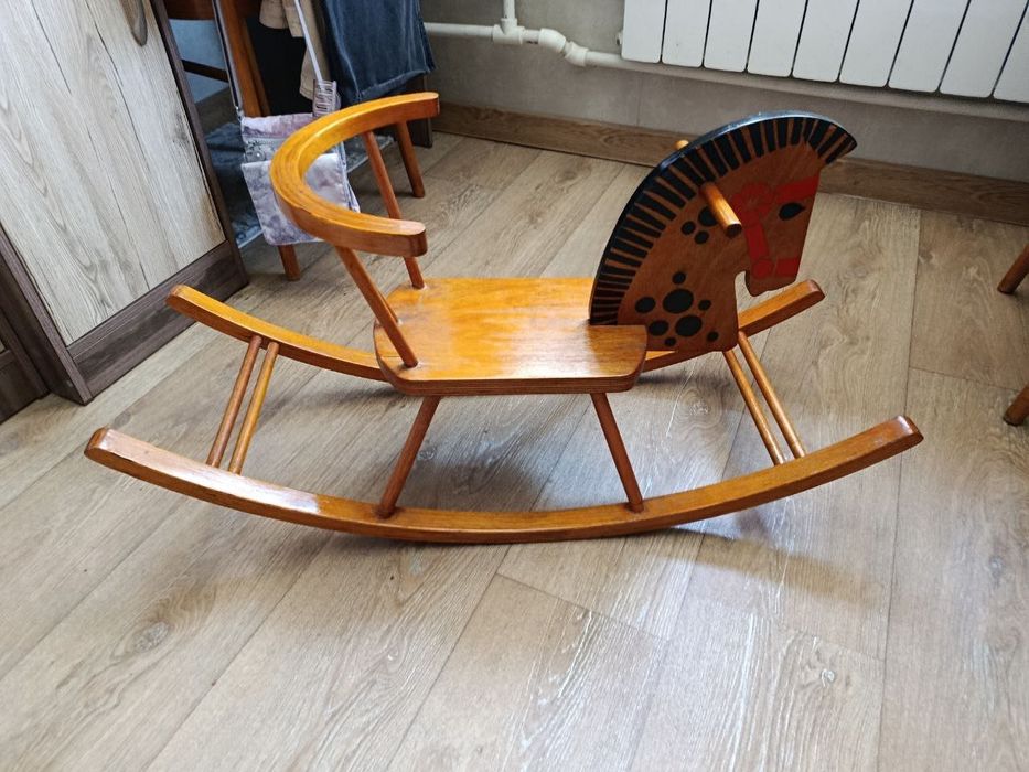 Игрушка детская-качалка