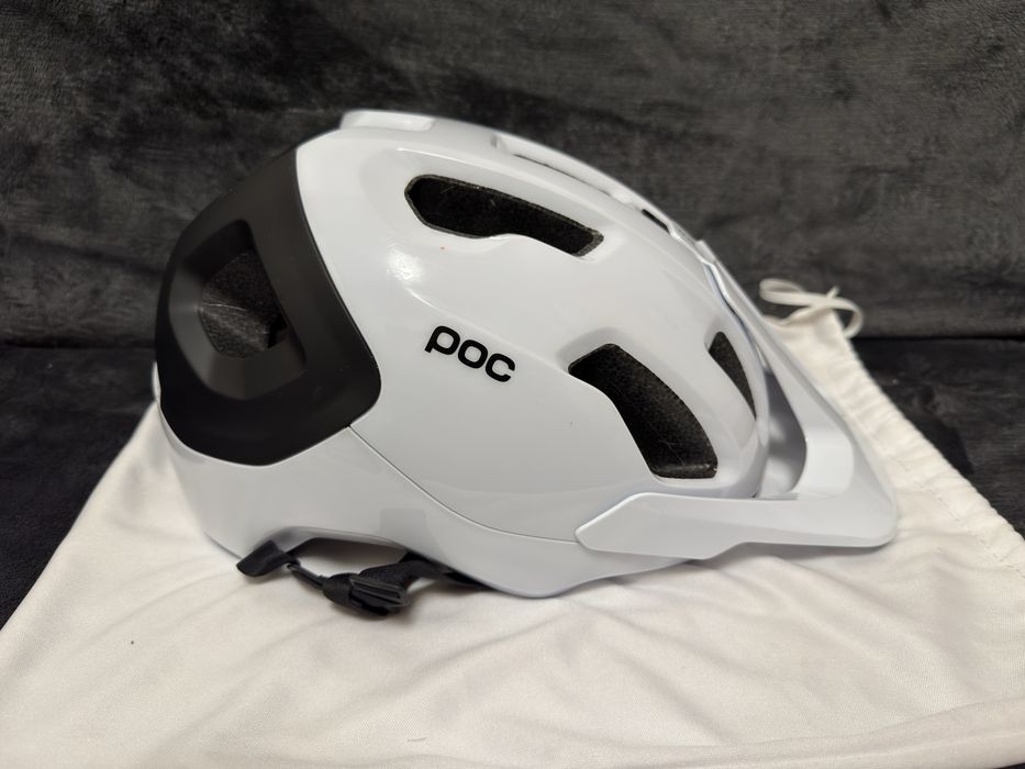 Casca POC AXION race mips