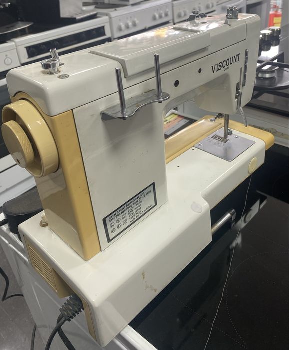 Шевна машина Royal Consul Viscount 2000