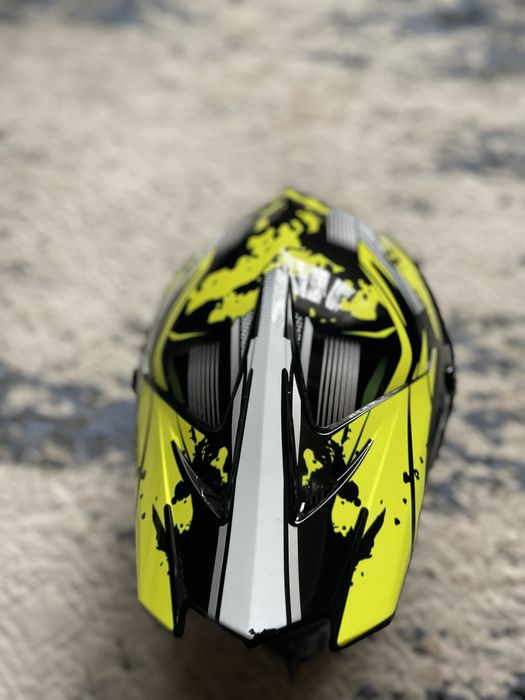 Продам шлем для пит байка