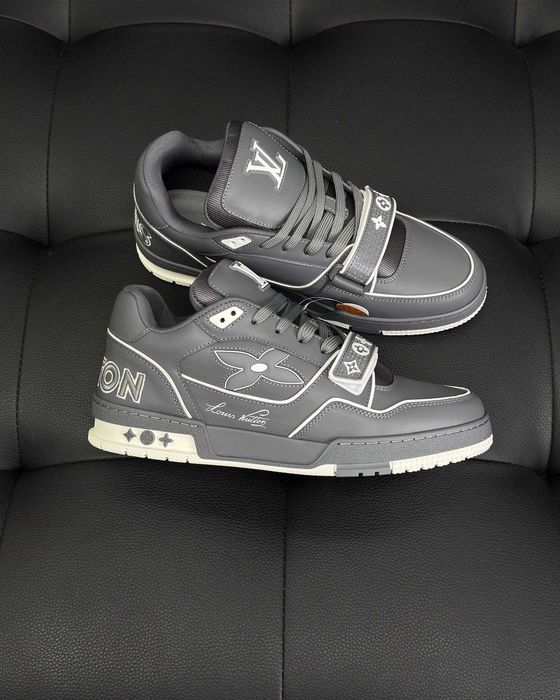 Adidasi Louis Vuitton Trainer Premium