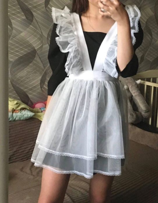 Новые школьные фартуки.