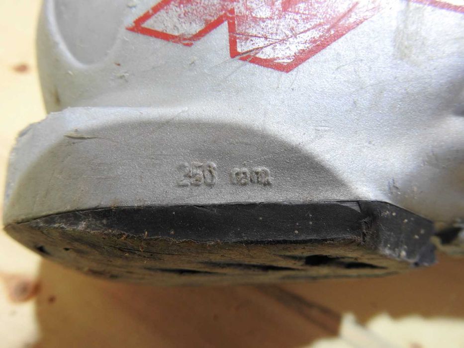 Clapari ski Nordica 35