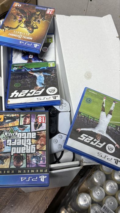 Продам игровую приставку PS 5