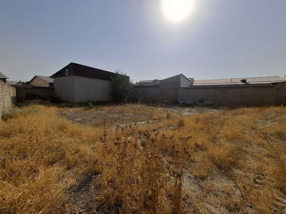 8 сотик ер сотилади Корасувда