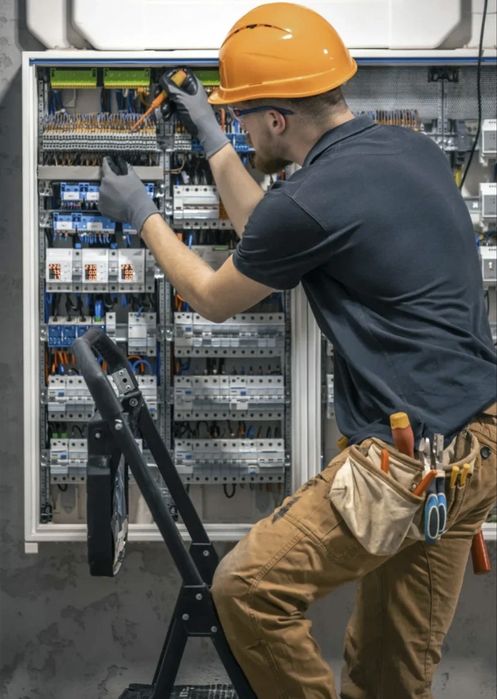 Предоставляем услуги сварщика, электрика