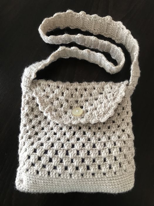 Плетена малка чанта