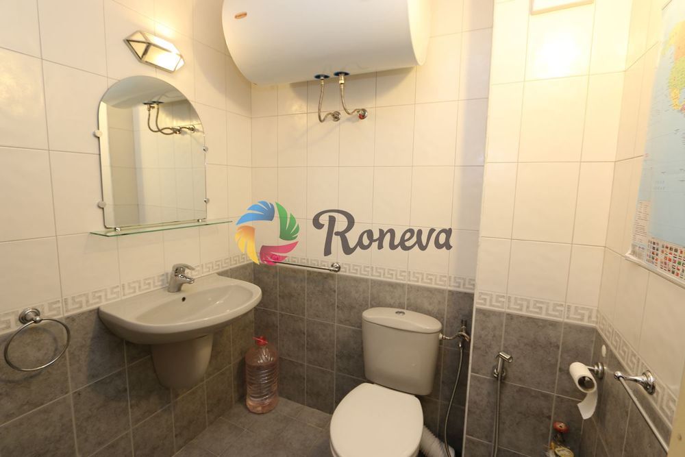 Дава се под наем Тристаен апартамент в Варна, Център - 83 кв.м за 612 € - Снимка #7