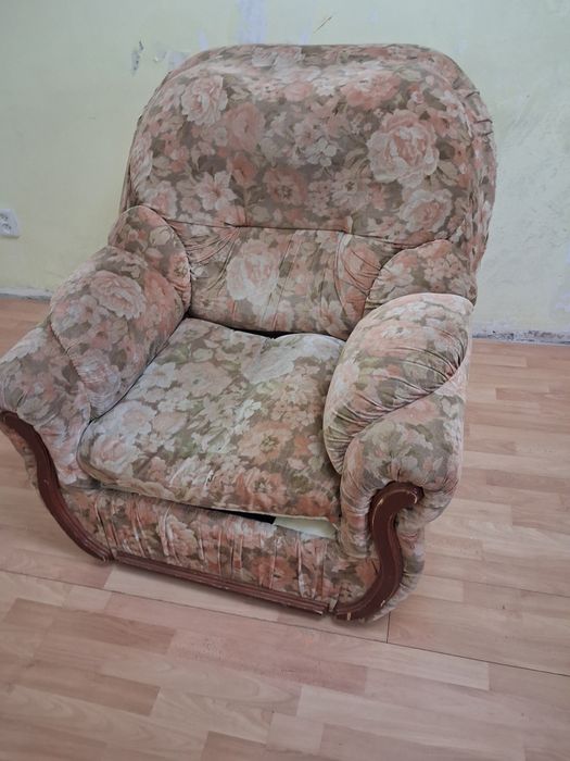 Мягкое кресло даром