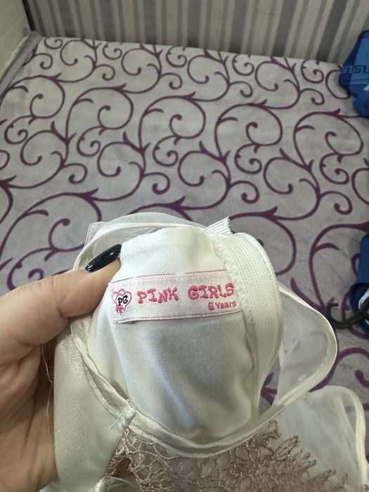 Продаются  платья