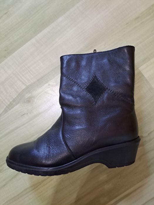 Дамски топли боти