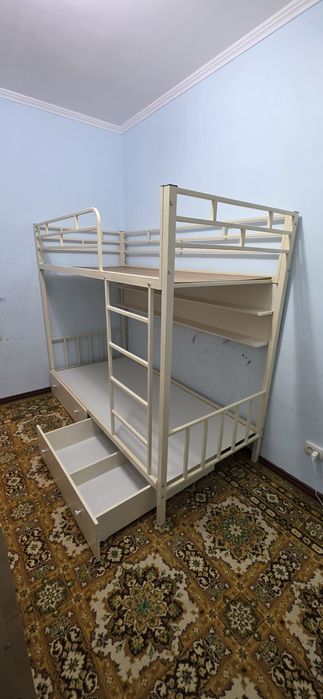 Металлические двухъярусная кровать. Икки каватли кровать