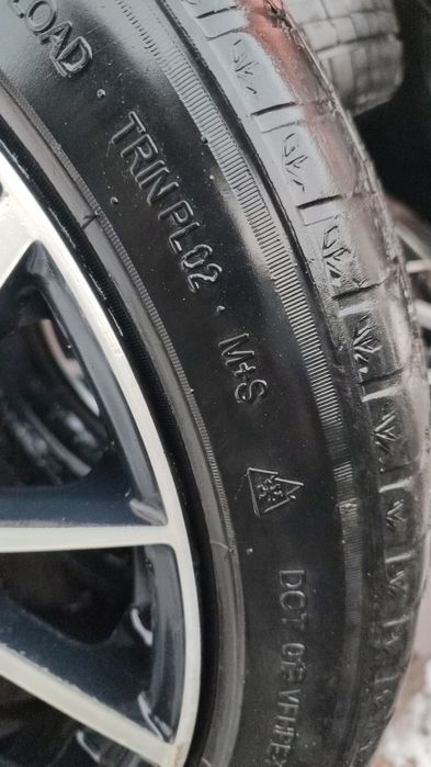 Продаю колеса с дисками