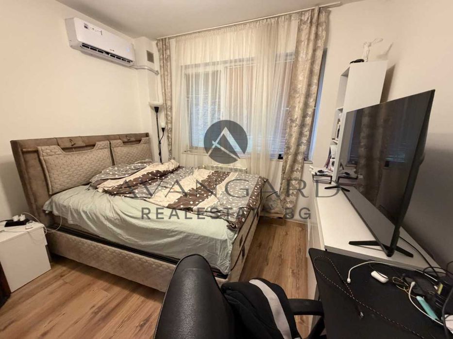 Продава се Четиристаен апартамент в Пловдив, Тракия - 86 кв.м за 956 €/кв.м - Снимка #3