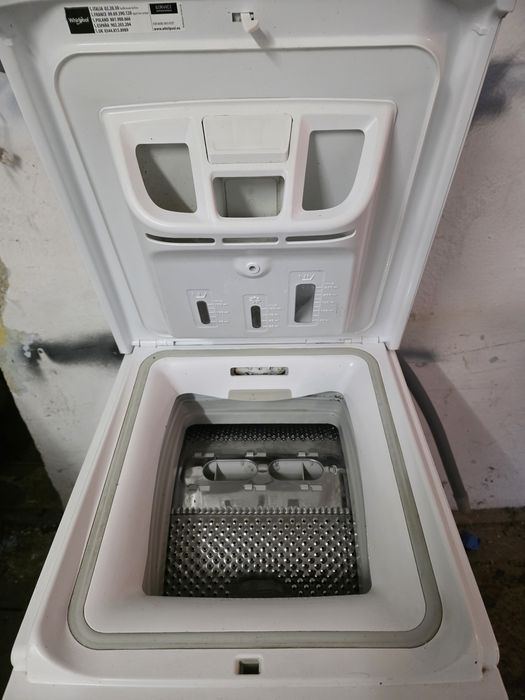 De vânzare mașina de spălat verticala Whirpool 6.5kg 1200 rotații