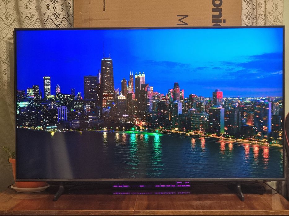 SMART Телевизор / Samsung - 50" - QLED , 4K , HDR10+ , DolbyAudio