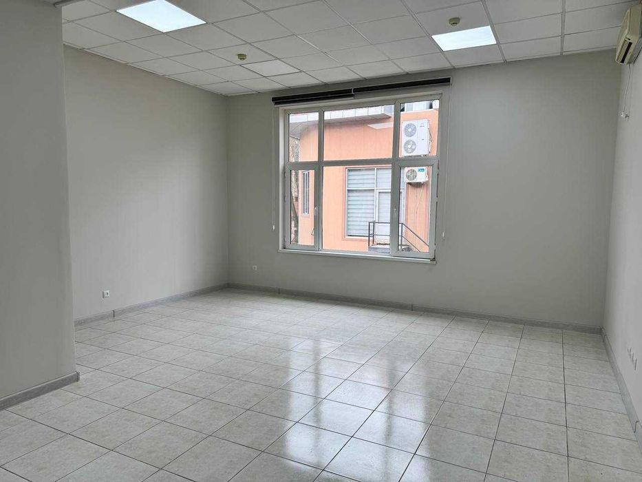 Срочно продается ЗДАНИЕ  на Ц-1.