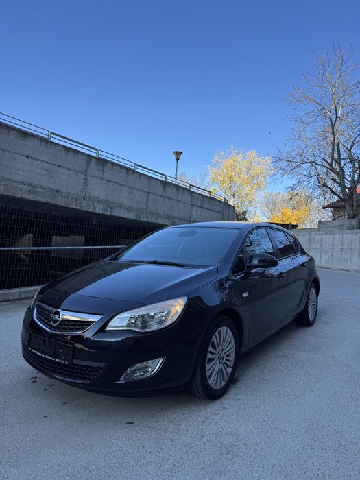 Opel Astra J 2011, 122.000 km