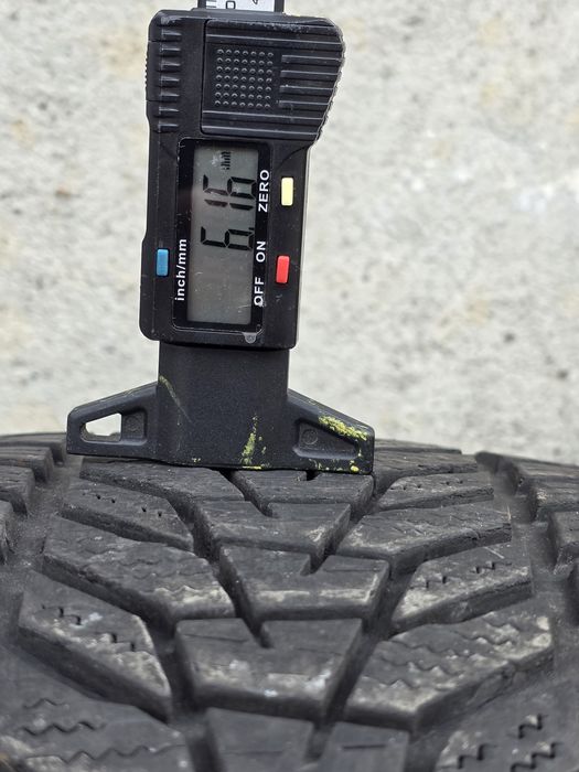 Vând două anvelope de iarna hankook 225 50 18  dot 2922