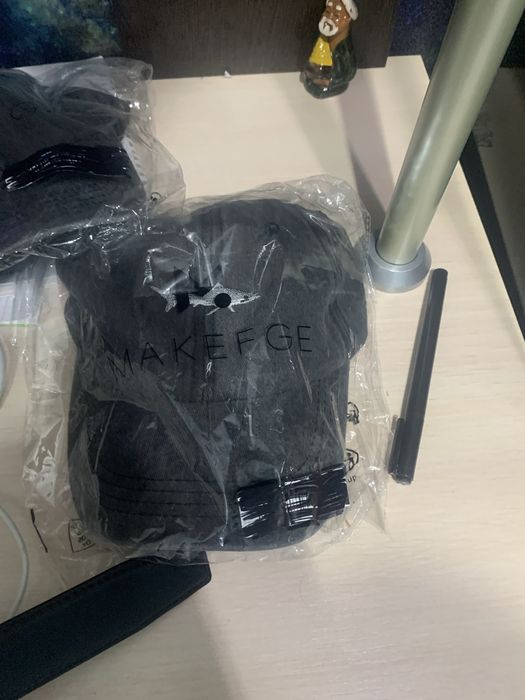 Кепка новая серая