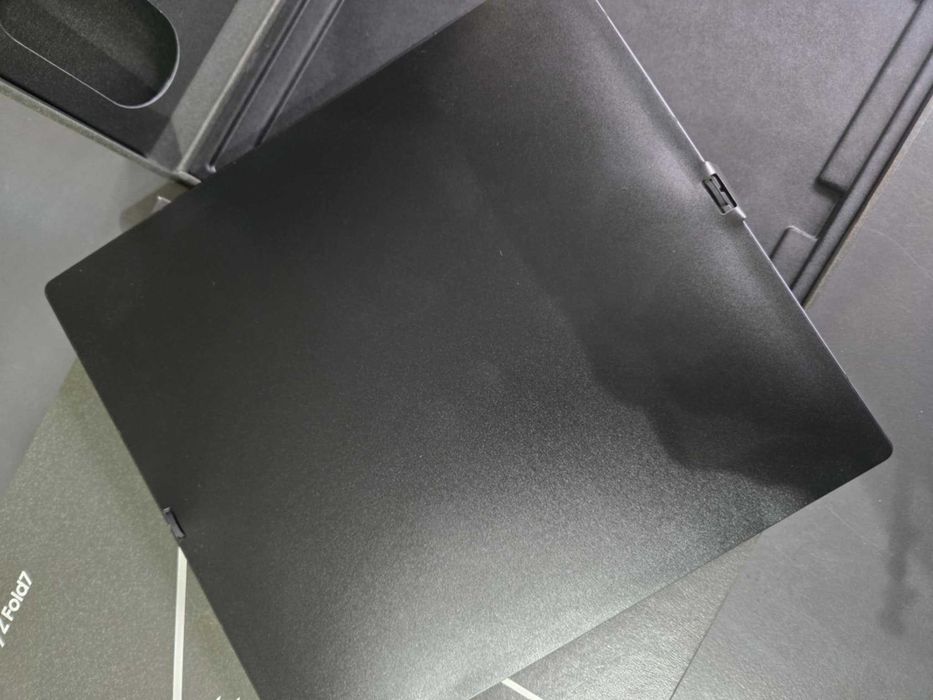 Samsung Z fold 7 12/256gb Чисто нови!