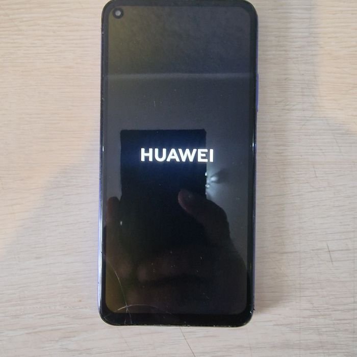 Продам Huawei nova 5t 6/128G.