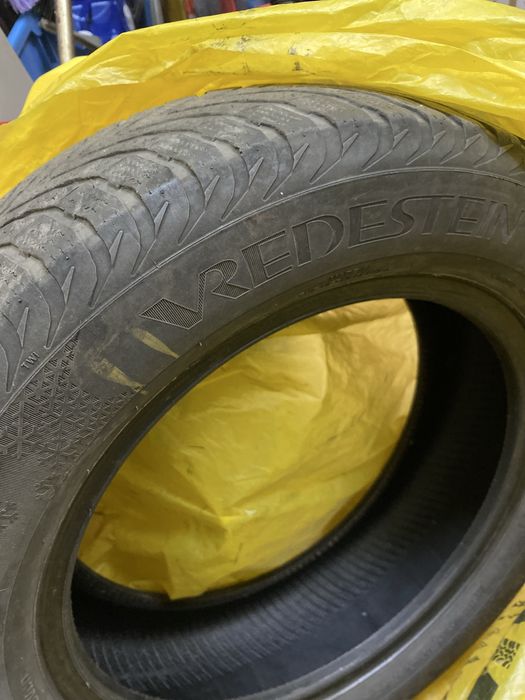 Зимни гуми R15 185/65 vredestein