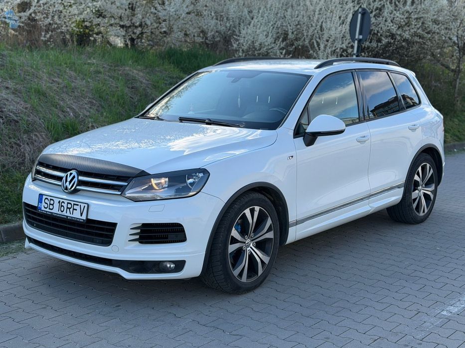 VOLKSWAGEN Touareg 2012